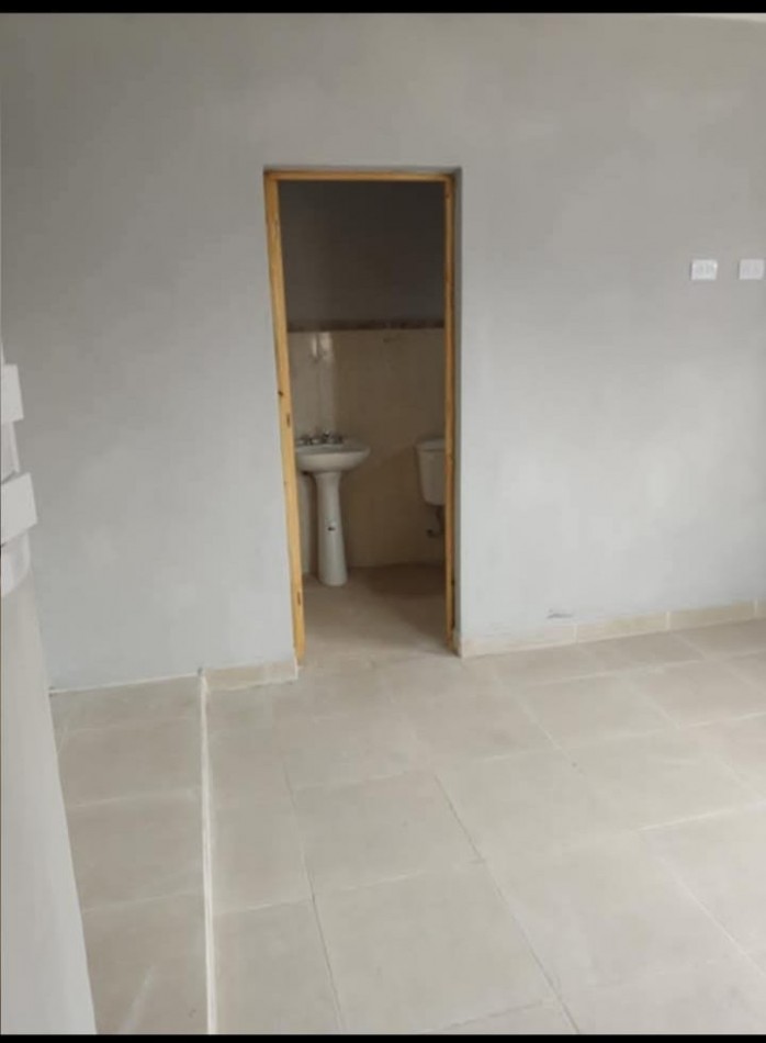 OPORTUNIDAD INVERSORES CASA EN BARRIO PRIVADO 3 DORM CON RENTA