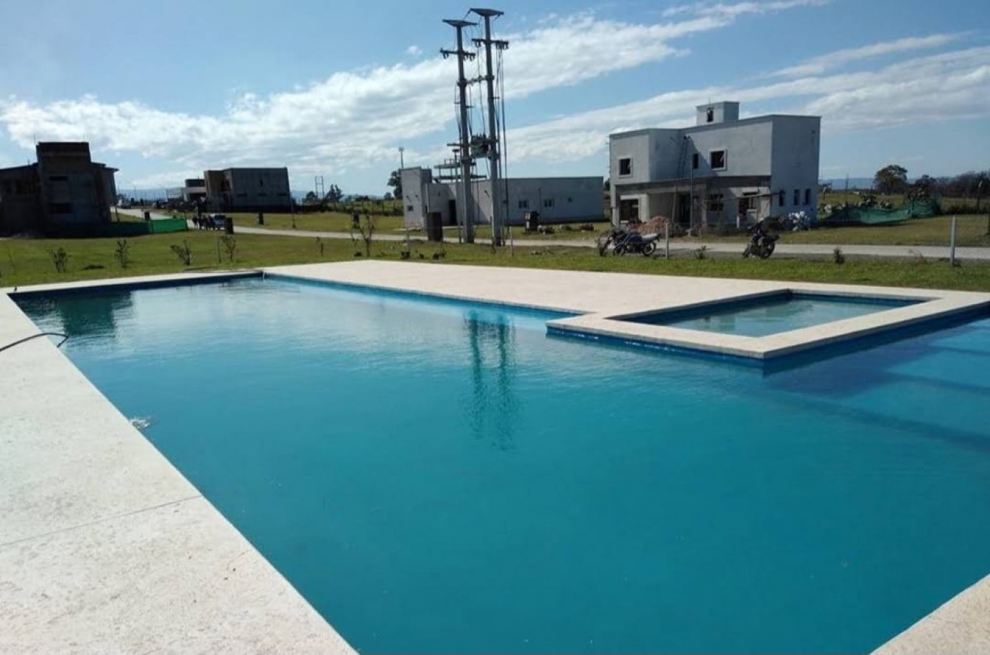 LOTE ESQUINA EN VENTA - COUNTRY EL MIRADOR