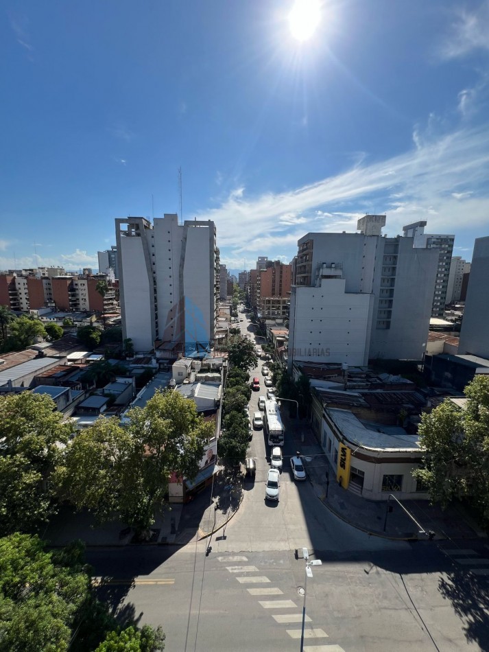 Semipiso en venta - Zona Norte, ¡con balcon al frente!