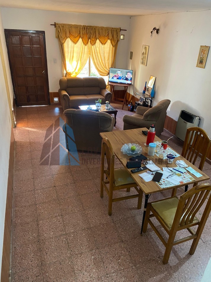 Venta - Casa en Pasaje Jose Marti 500