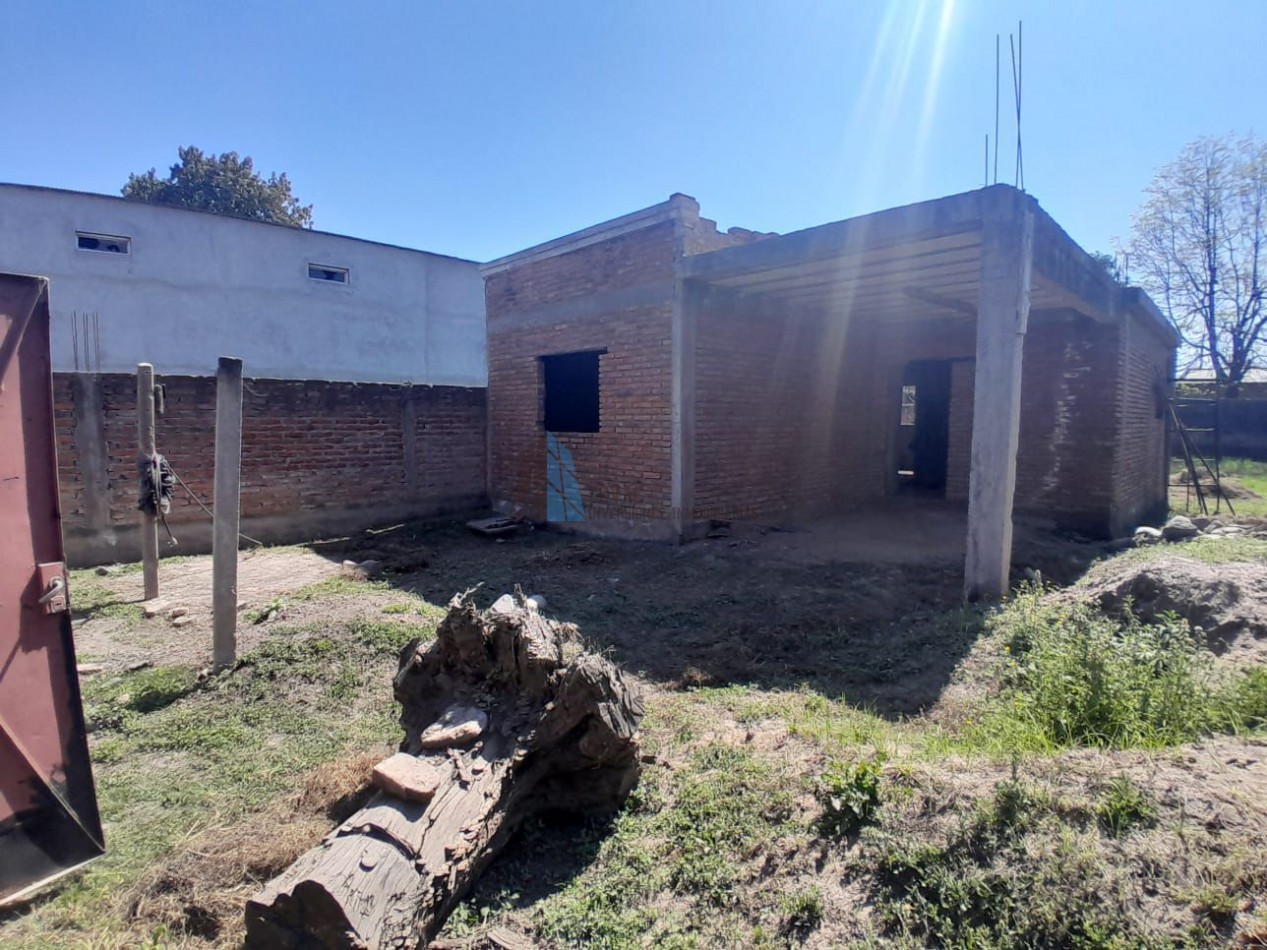 Venta de Terreno con Construccion en Progreso - B° Residencial San Pablo