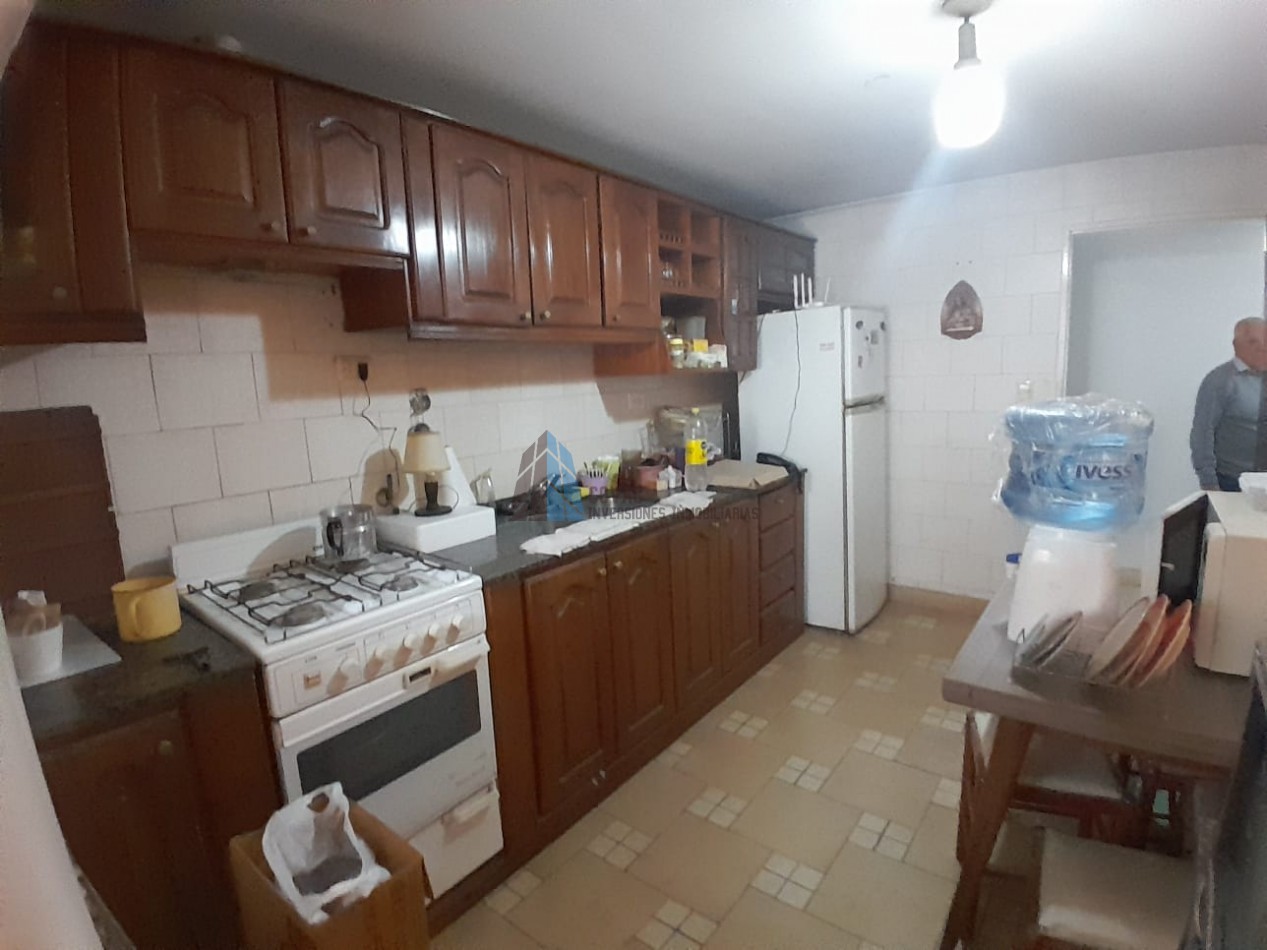 DPTO 3 DORM + DEP. SERVICIO EN BARRIO SUR