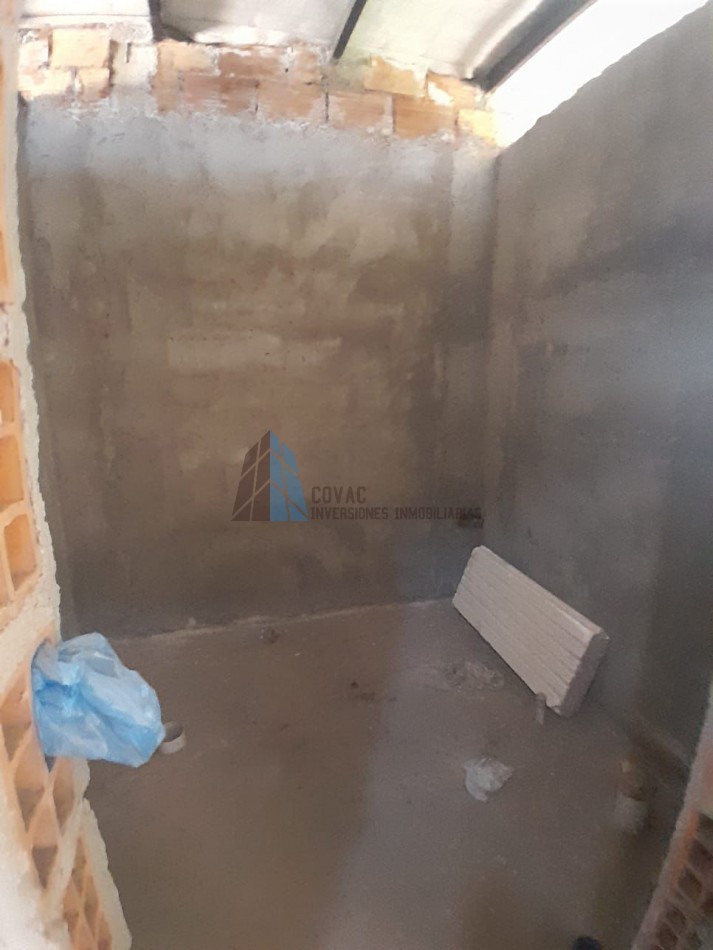 Venta de Terreno con Construccion en Progreso - B° Residencial San Pablo
