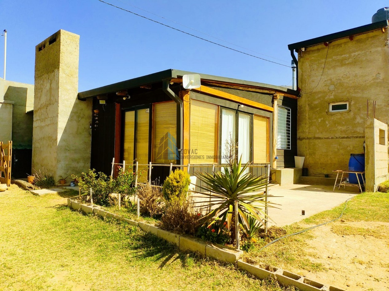 Venta - Casa + Bungalow en El Mollar