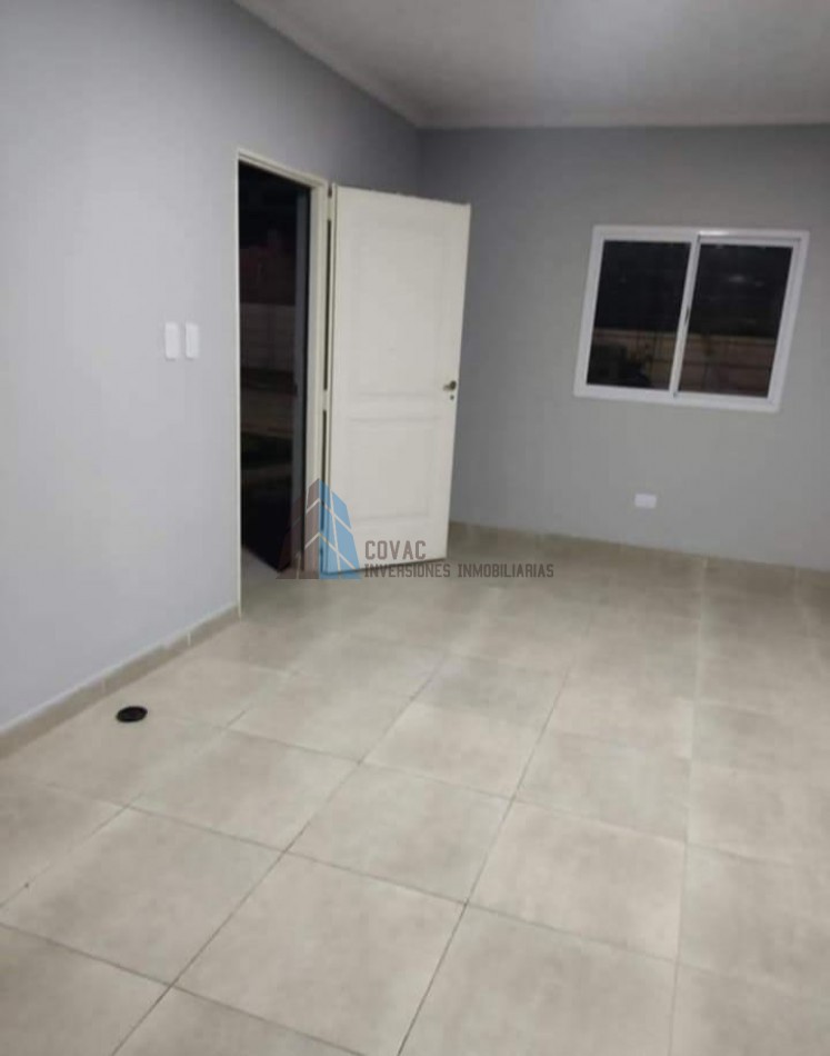 Oportunidad en Los Nogales - Casa en venta en barrio privado con renta activa