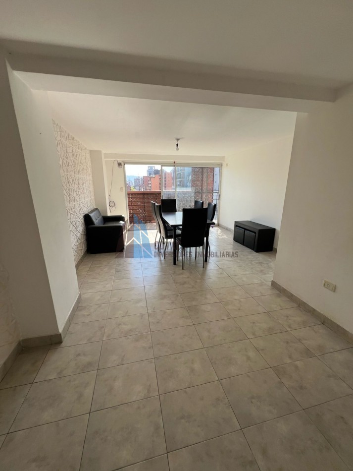 Semipiso en venta - Zona Norte, ¡con balcon al frente!