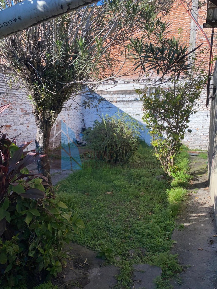 Venta - Casa en Pasaje Jose Marti 500