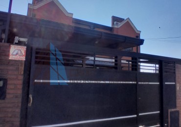 Venta - Duplex 3 Dormitorios con Pileta en Mendoza 4500
